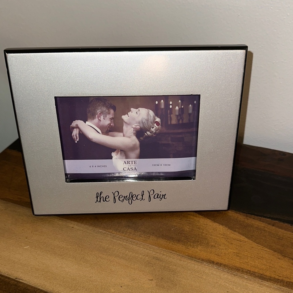 LIMITED TIME $5 ITEM!! Silver Picture Frame - The Perfect Pair